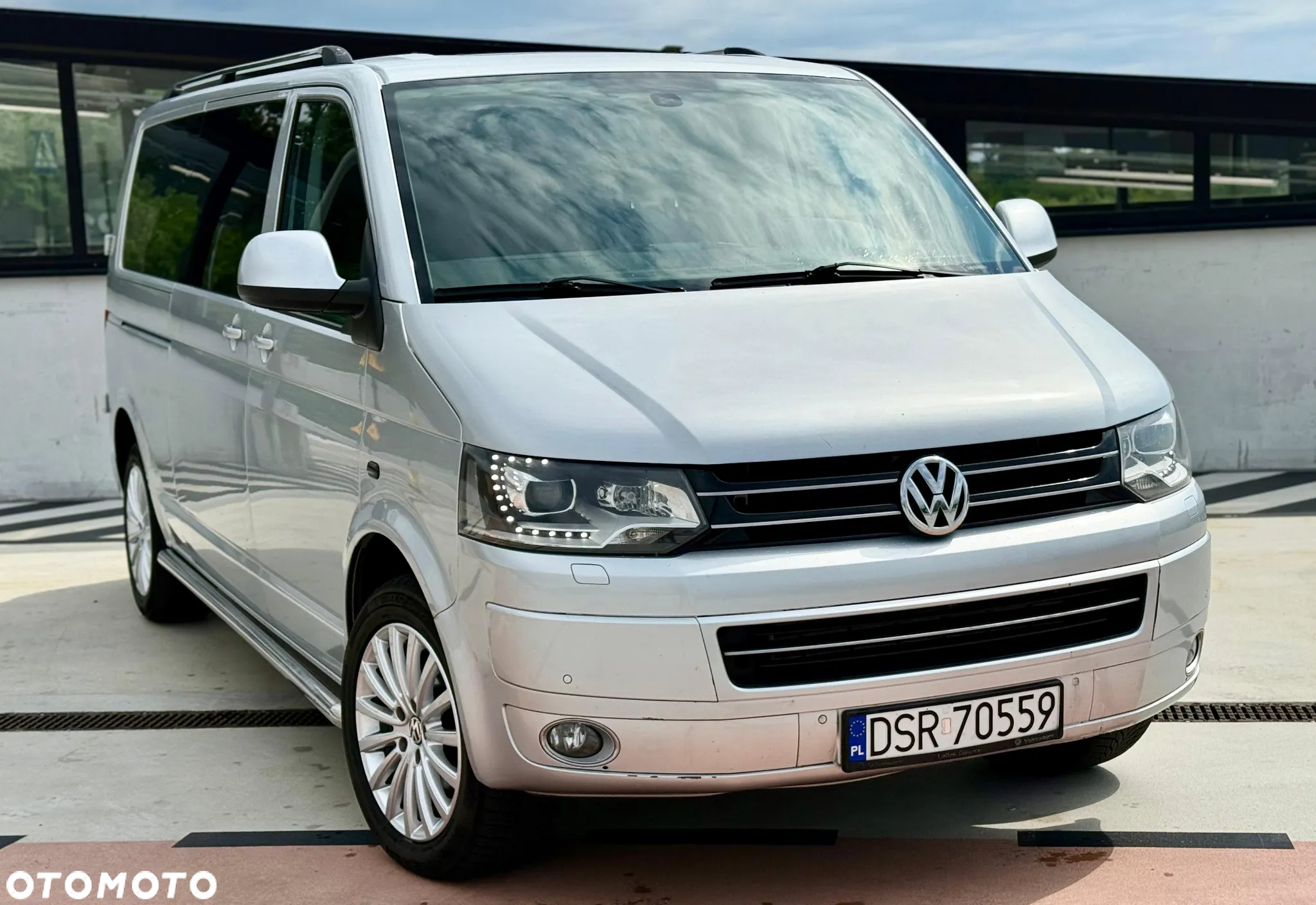 Volkswagen Multivan - 7