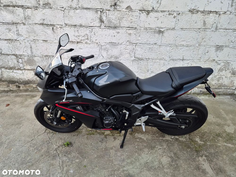 Honda CBR - 3