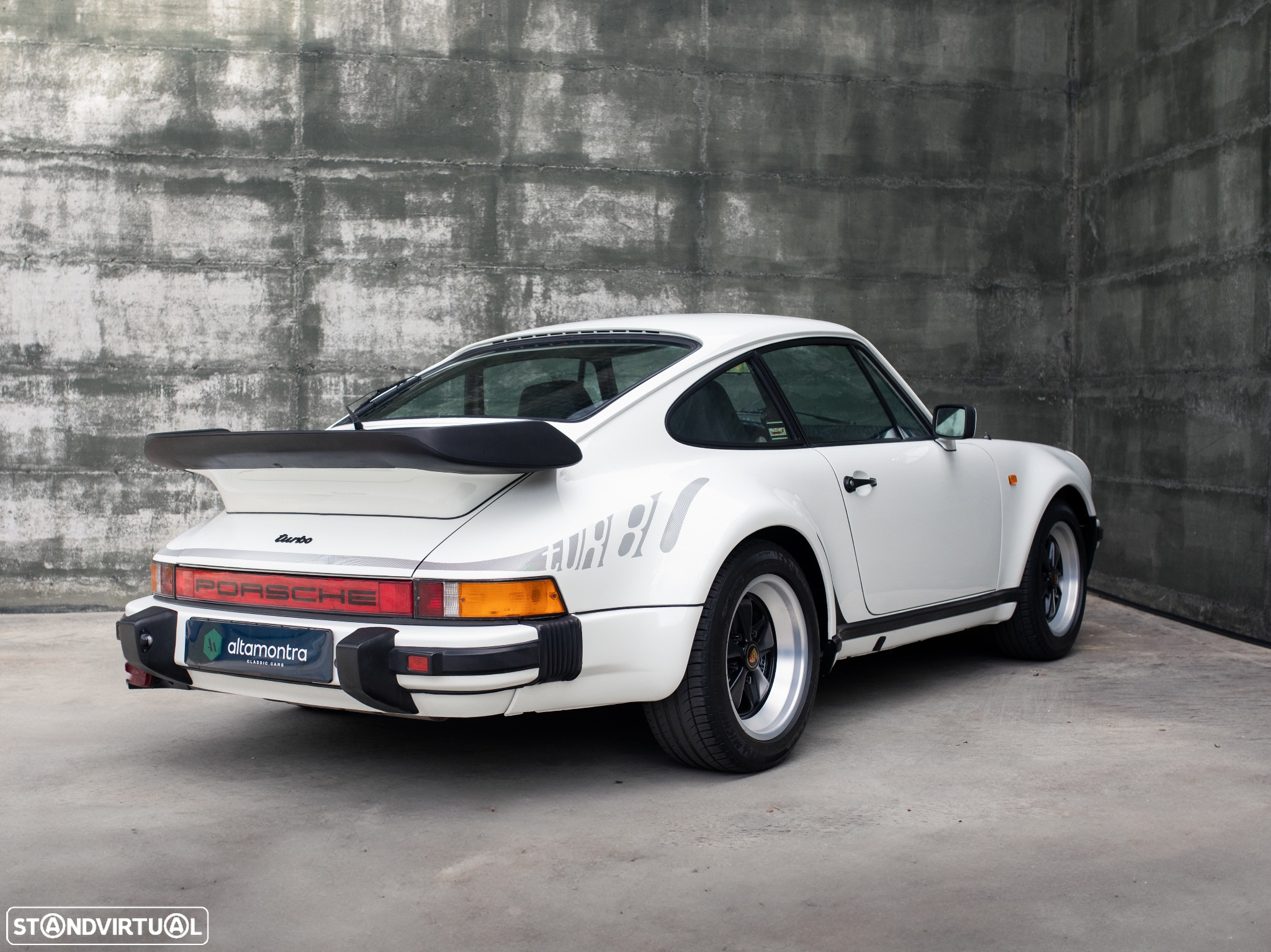 Porsche 911 Série G 930 Turbo - 10
