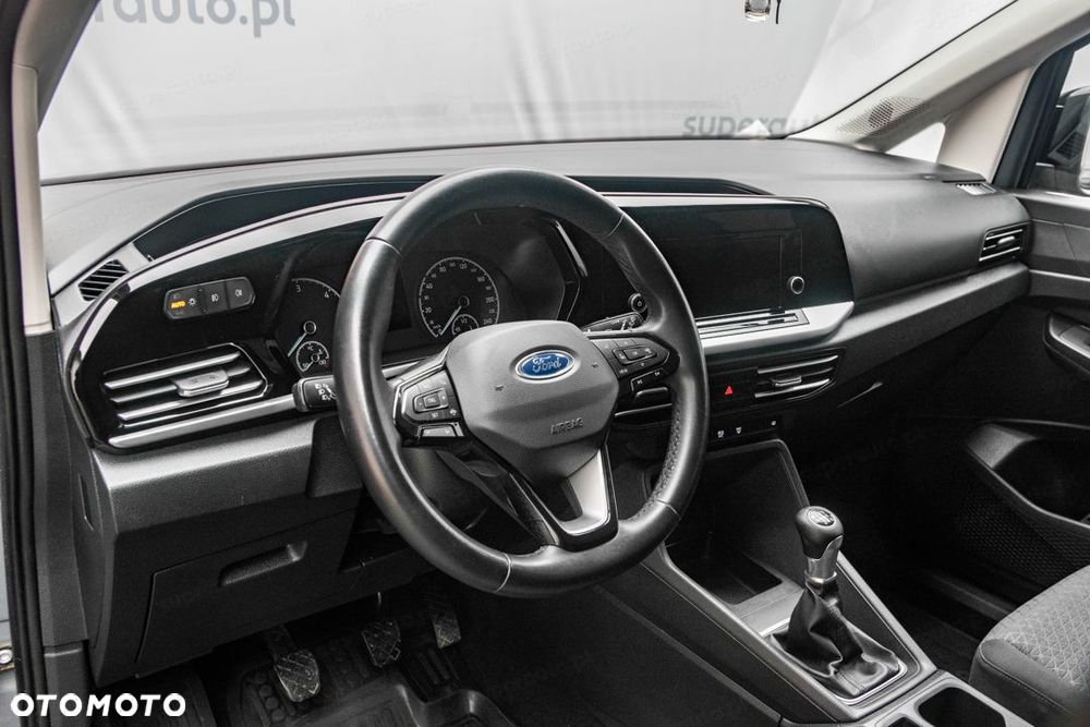 Ford Tourneo Connect Grand - 19