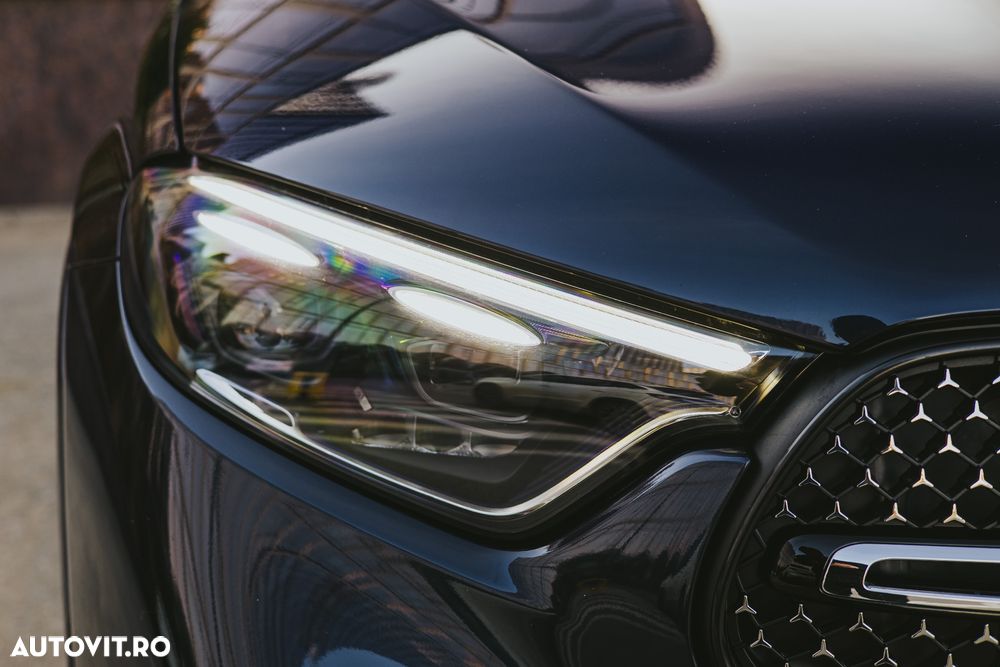 Mercedes-Benz GLC 300 d 4MATIC MHEV - 4