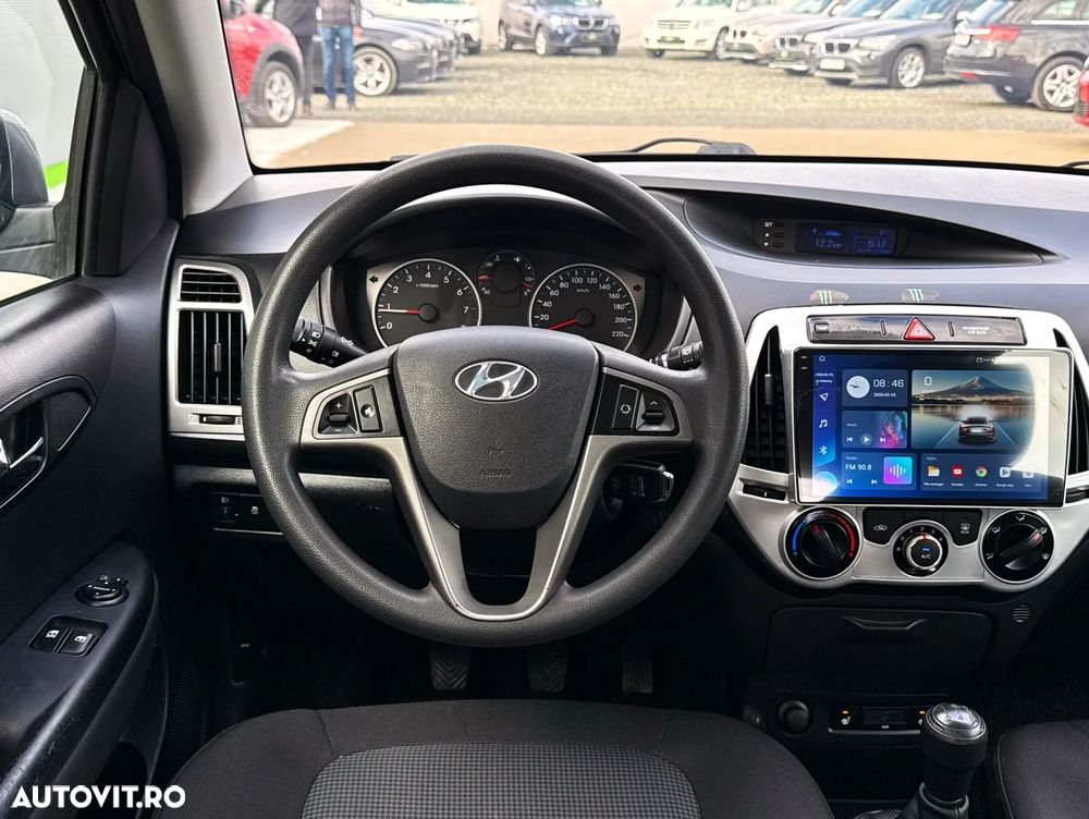 Hyundai i20 1.2 Trend - 8