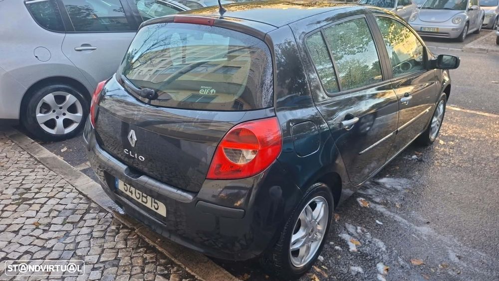 Renault Clio 1.2 16V Dynamique - 8