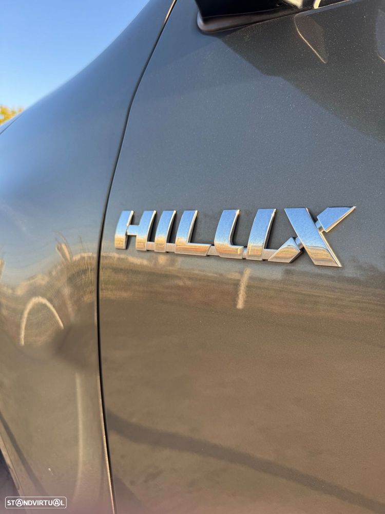 Toyota Hilux 2.4 D-4D 4WD Trial - 6