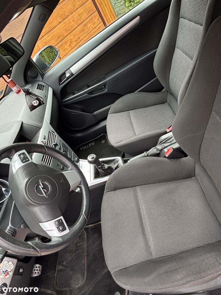 Opel Astra 1.6 - 5