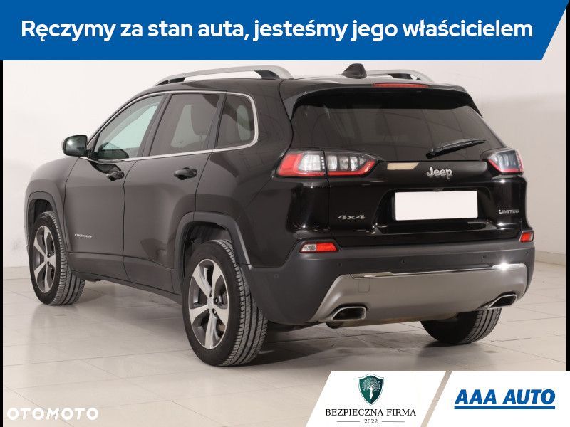 Jeep Cherokee - 5