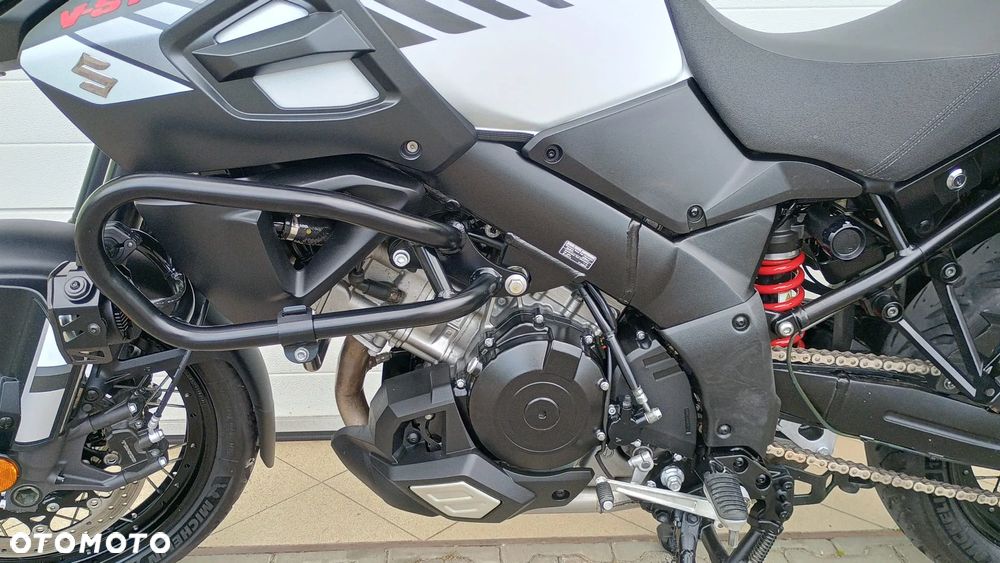 Suzuki DL - 6