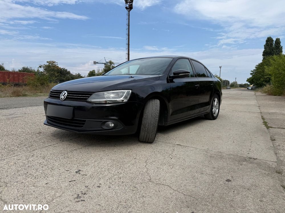 Volkswagen Jetta 1.6 TDI Highline - 2