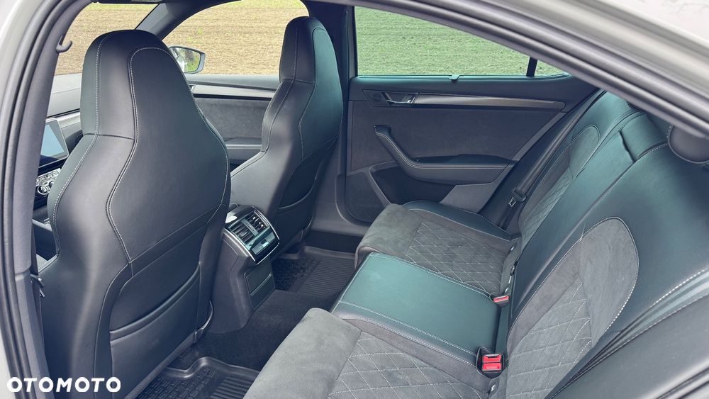 Skoda Superb 2.0 TSI 4x4 Sportline DSG - 15