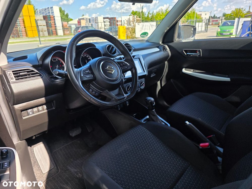 Suzuki Swift 1.2 Dualjet SHVS Premium CVT - 15
