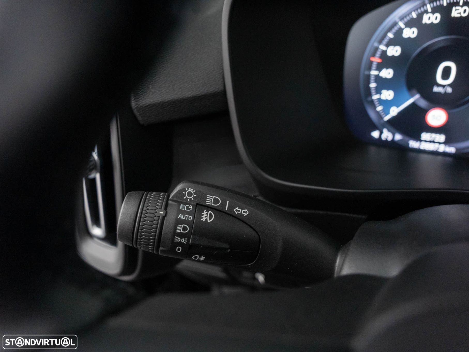 Volvo XC 40 1.5 T2 Momentum - 21