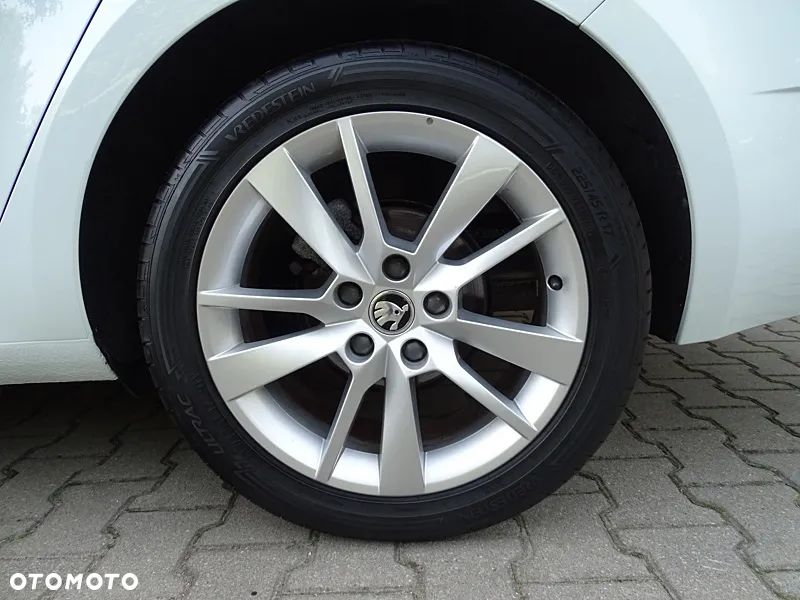 Skoda Octavia 2.0 TDI Clever - 25