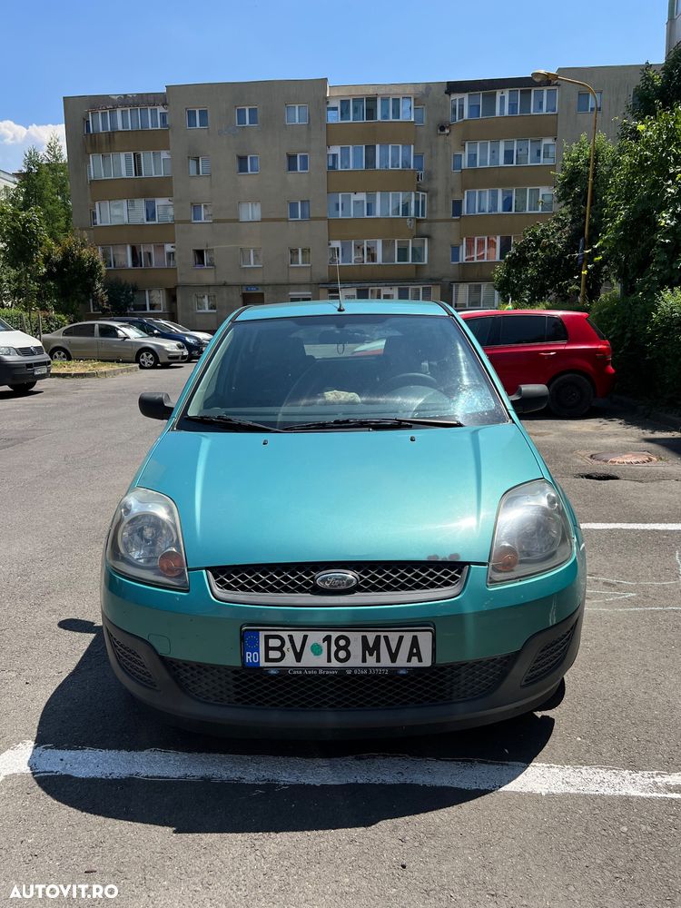 Ford Fiesta 1.25i Ambiente - 8