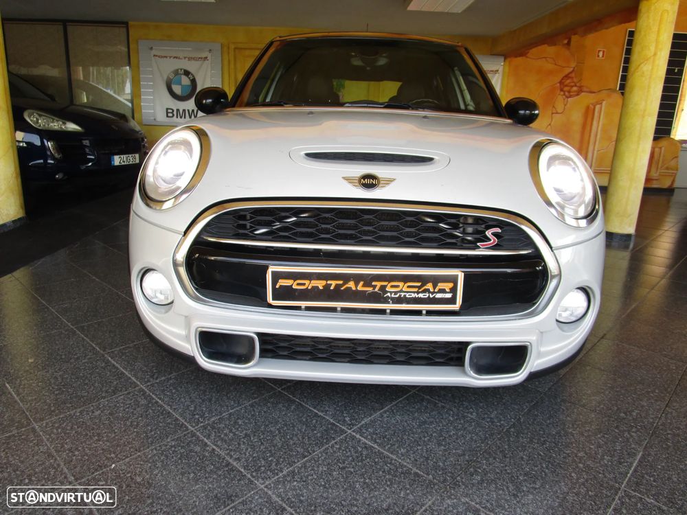 MINI 5 Portas Cooper SD Sport Aut. Seven - 40