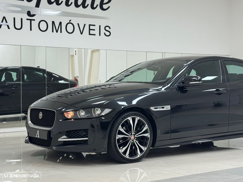 Jaguar XE E-Performance R-Sport - 2