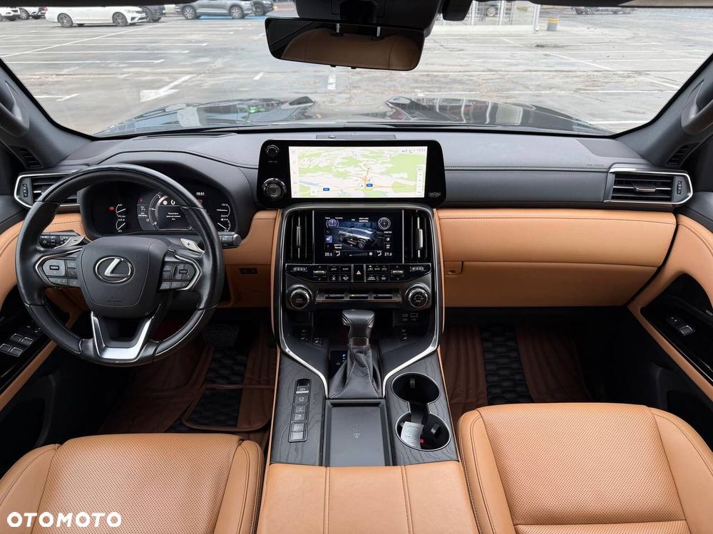 Lexus LX - 4