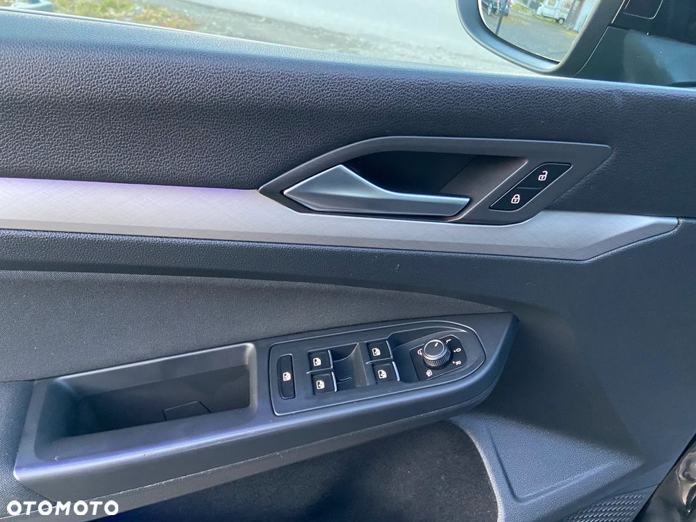 Volkswagen Golf 2.0 TDI SCR DSG Life - 17