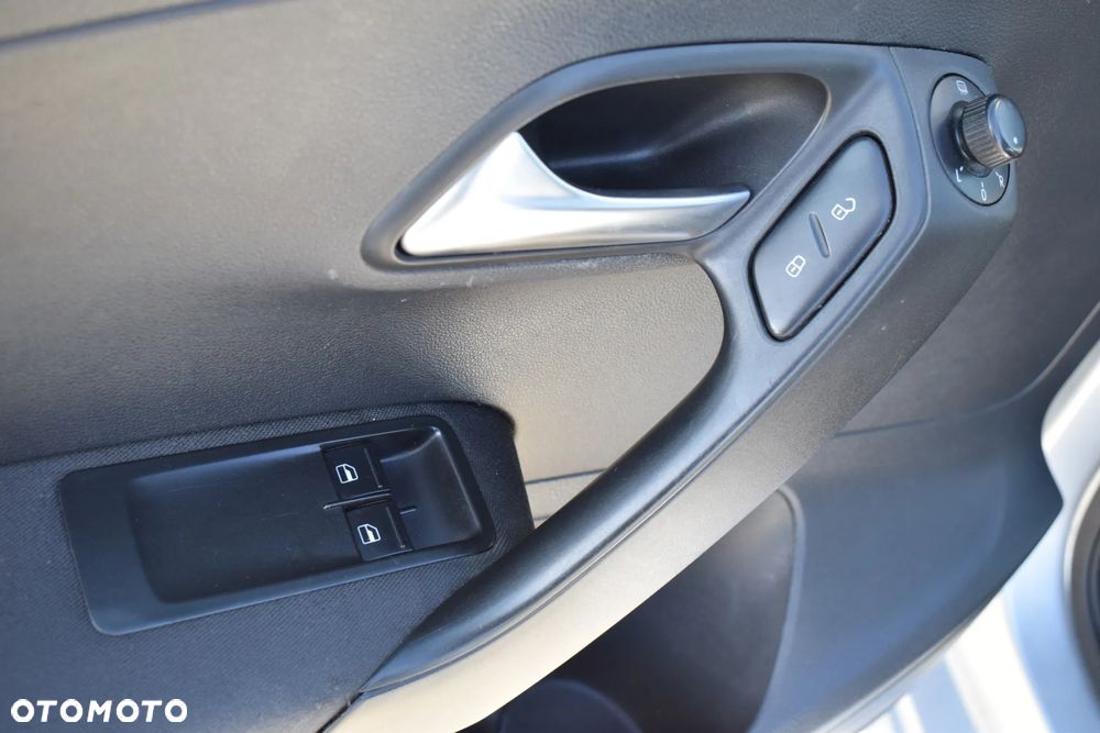 Volkswagen Polo - 11