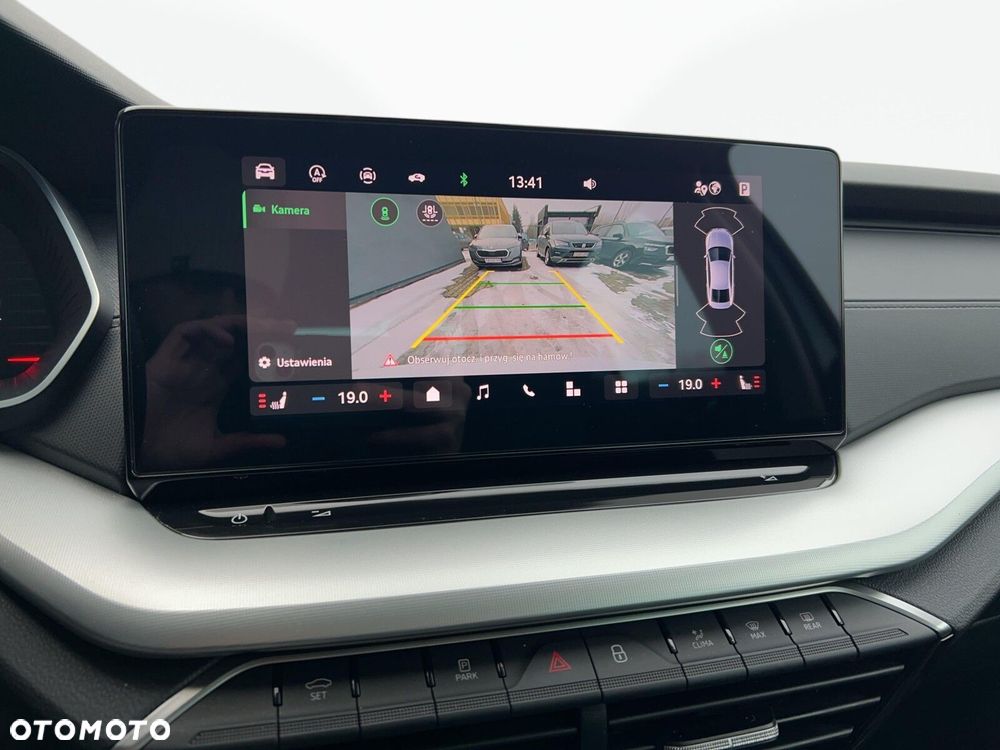 Skoda Octavia 2.0 TDI Selection DSG - 24