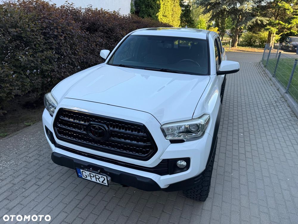 Toyota Tacoma - 20