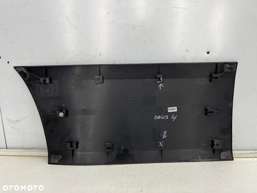Listwa Iveco Daily 4 IV 14r.- prawa przednia dolna nakładka drzwi pasażera prawy przód 5801808059 - 8