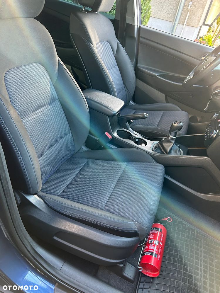 Hyundai Tucson blue 1.6 GDi 2WD Navi - 17