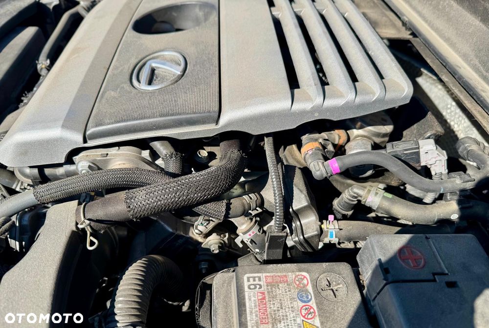 Lexus UX 200 Optimum 2WD - 8