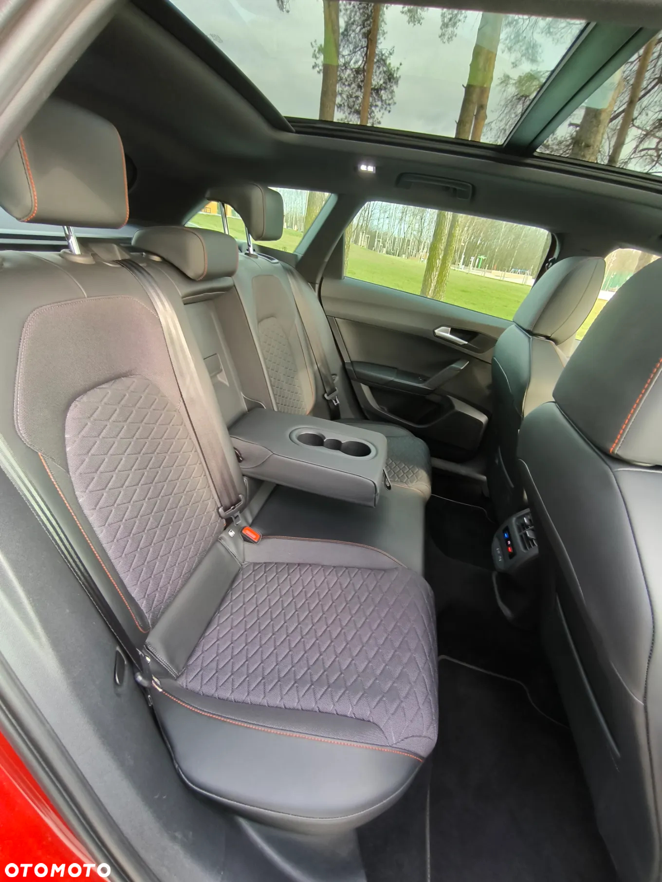 Seat Leon Sportstourer 1.5 eTSI OPF DSG FR Black Edition - 16