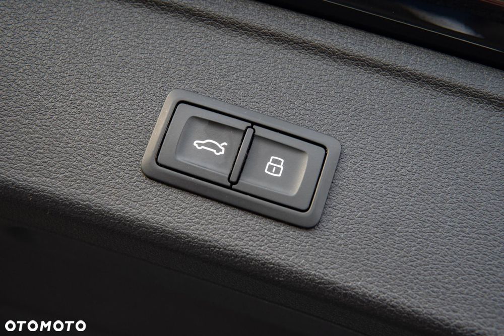 Audi A4 Avant 40 TFSI mHEV S Line S tronic - 36