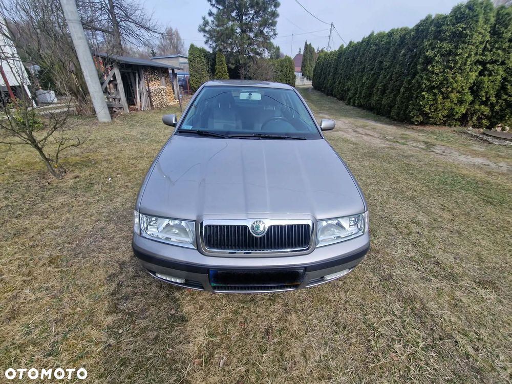 Skoda Octavia 1.6 Classic - 1