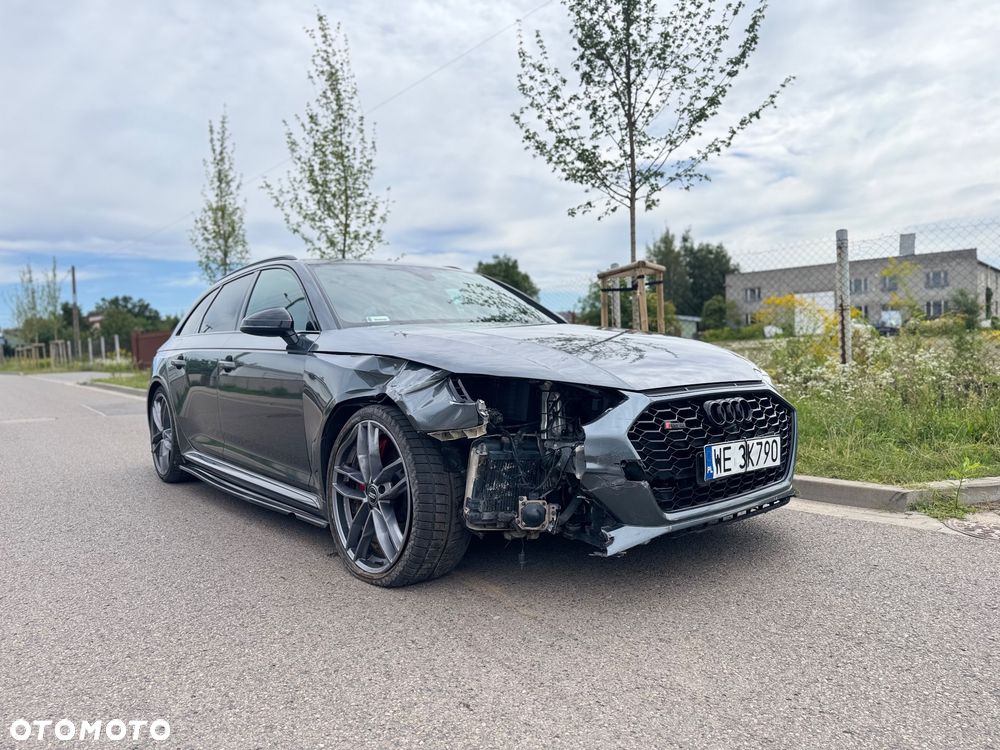 Audi RS4 Avant 2.9 TFSI Quattro Tiptr - 4