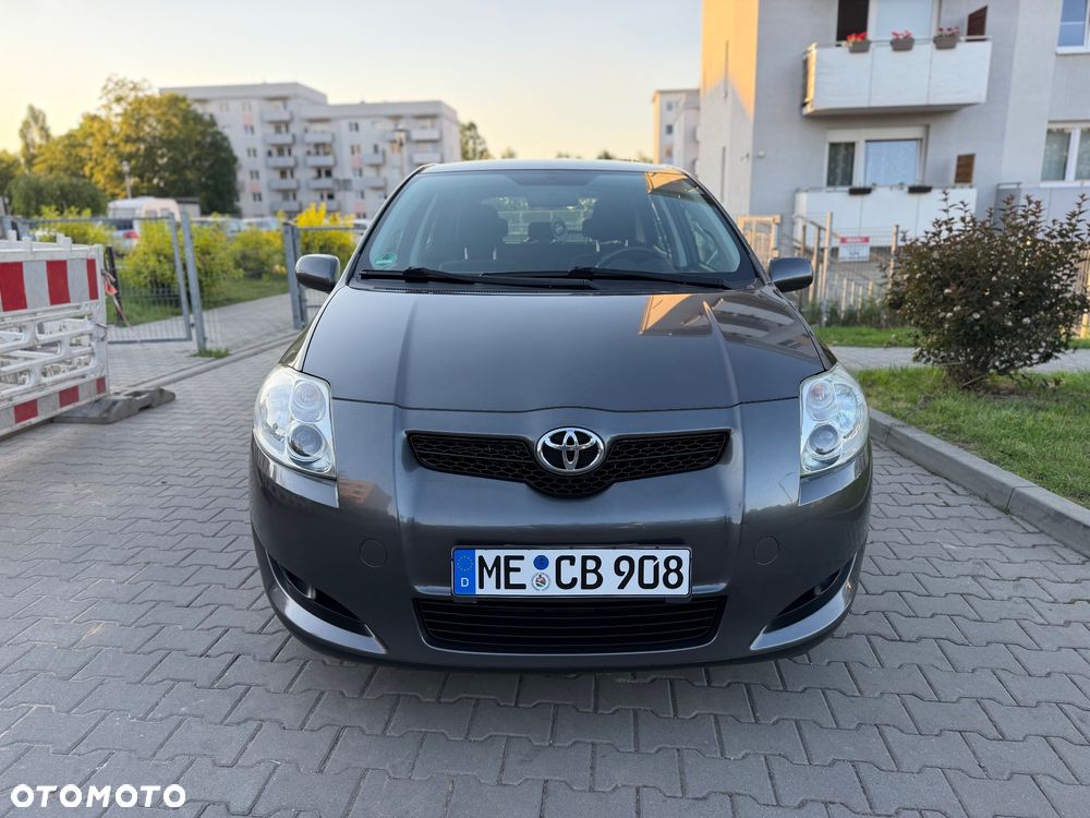 Toyota Auris 1.6 VVT-i Executive - 2