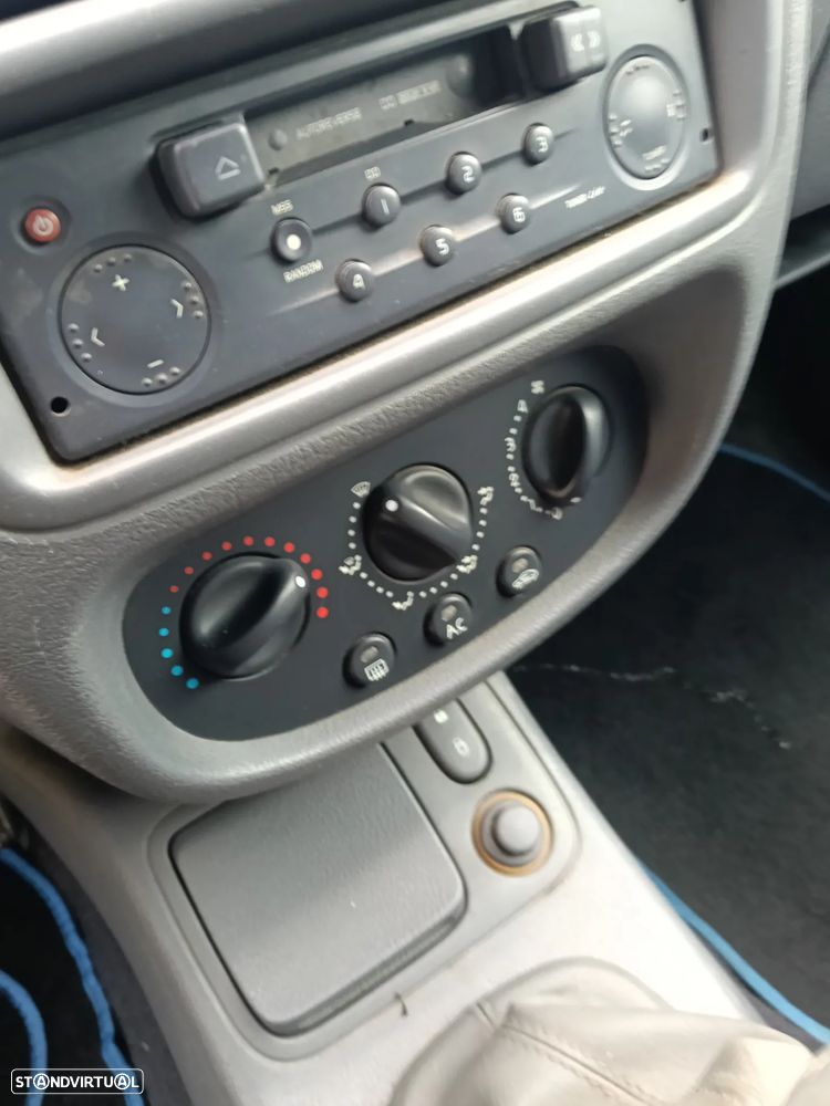 Renault Clio 1.2 RT - 7