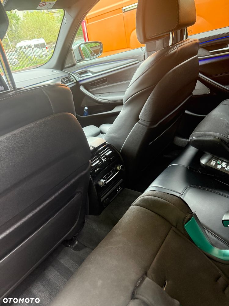 BMW Seria 5 520d xDrive M Sport sport - 7