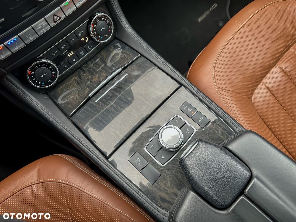 Mercedes-Benz CLS 350 d 4-Matic - 26