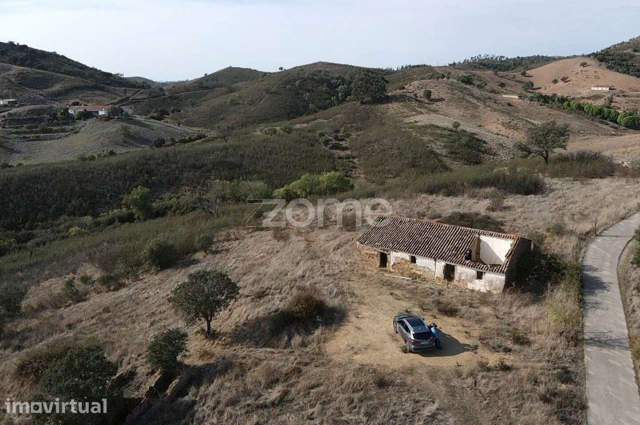 Ruína para recuperar em Corte Peral, S.M. da Serra c/ 136m2 - Grande imagem: 5/27