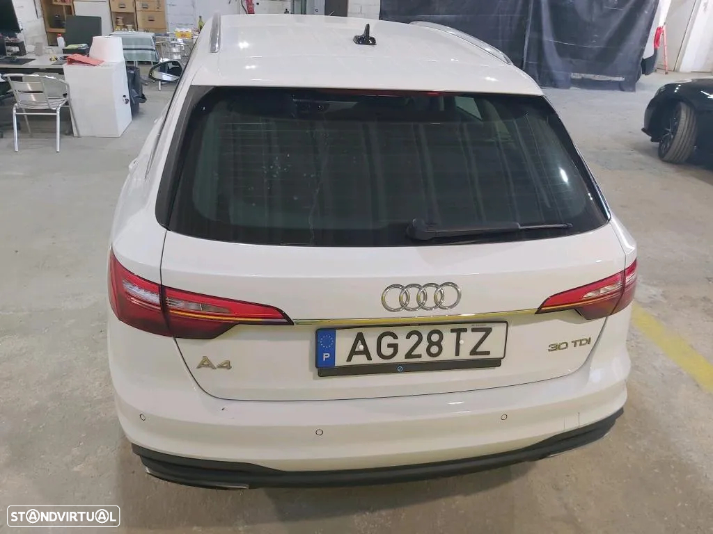 Audi A4 Avant 30 TDI S tronic - 6
