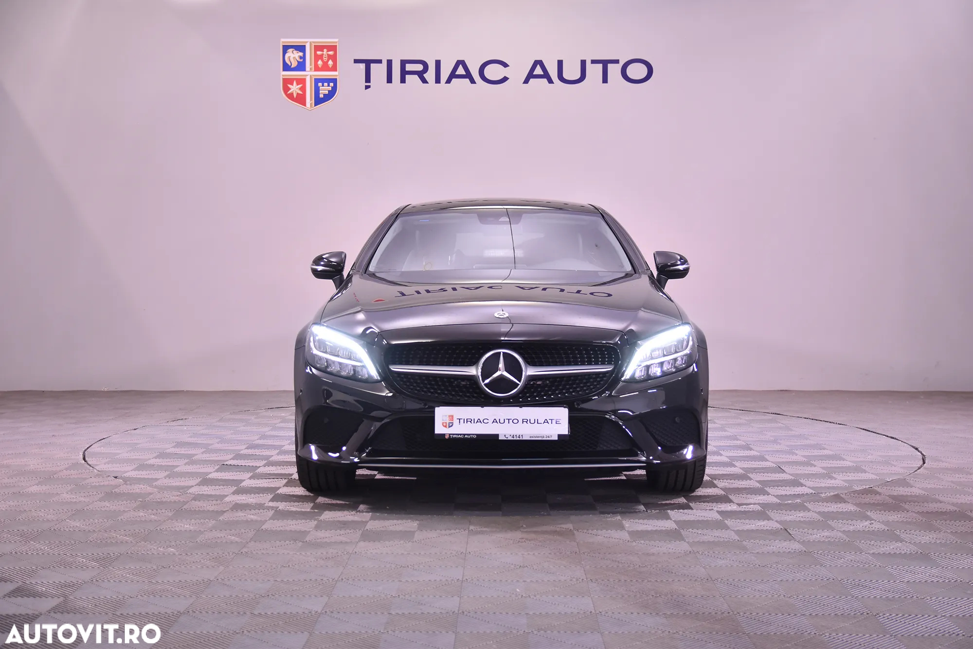 Mercedes-Benz C 200 Coupe Aut. - 8