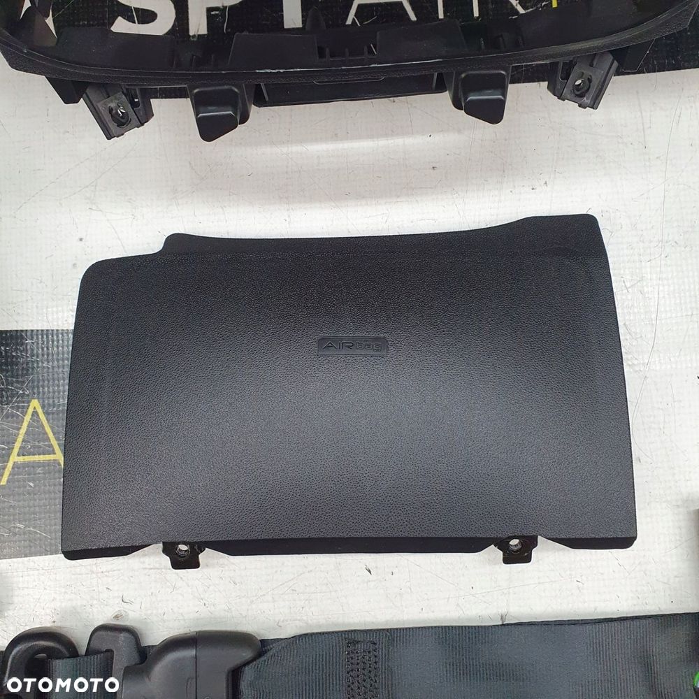FIAT 500E PRZED LIFTEM ELEKTRYK DESKA ROZDZIELCZA KONSOLA KOKPIT PULPIT PODUSZKI AIRBAG AIR BAG PASY KIT SET - 7