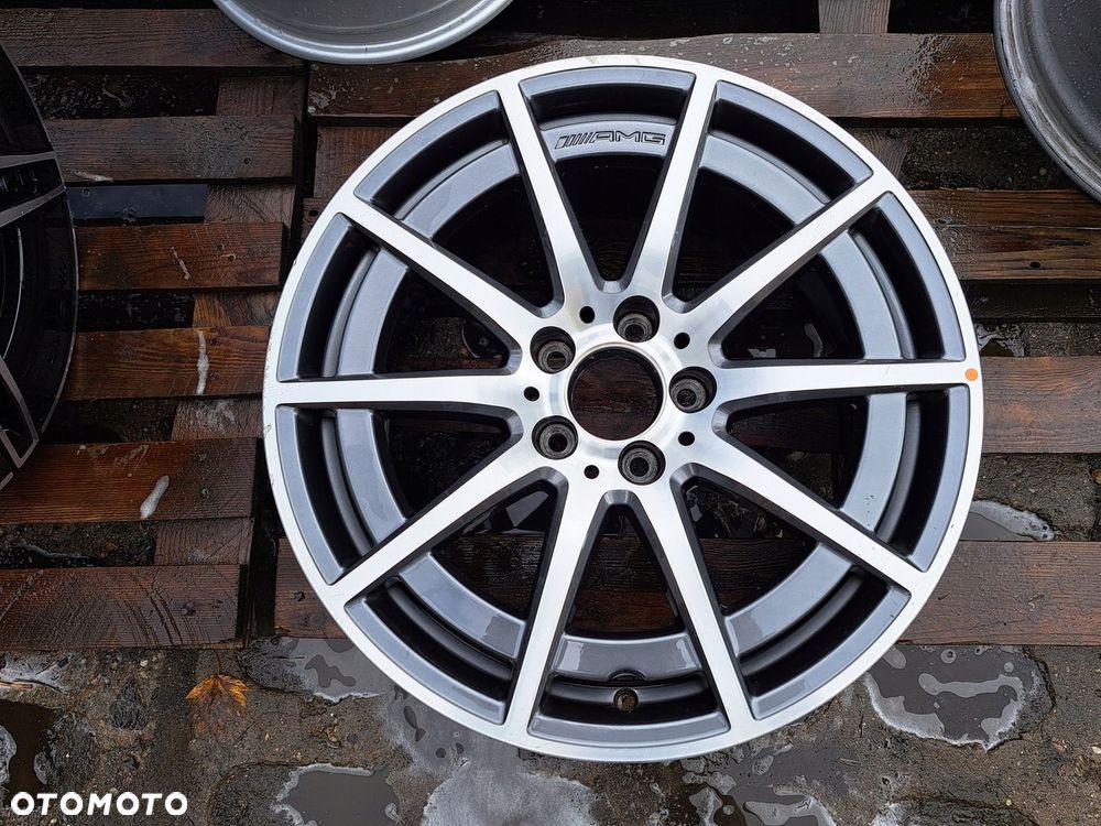 Oryg. Mercedes A-Klasa CLA 18 AMG 177 A177 A1774012100 8.5j 4898 - 1