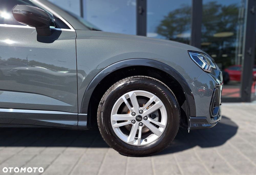 Audi Q3 Sportback - 25