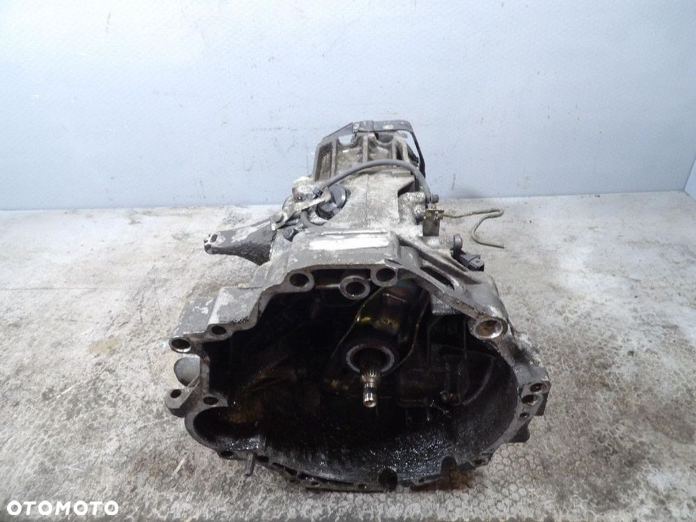 AUDI 100 2.3B SKRZYNIA BIEGÓW MANUALNA ATR - 2