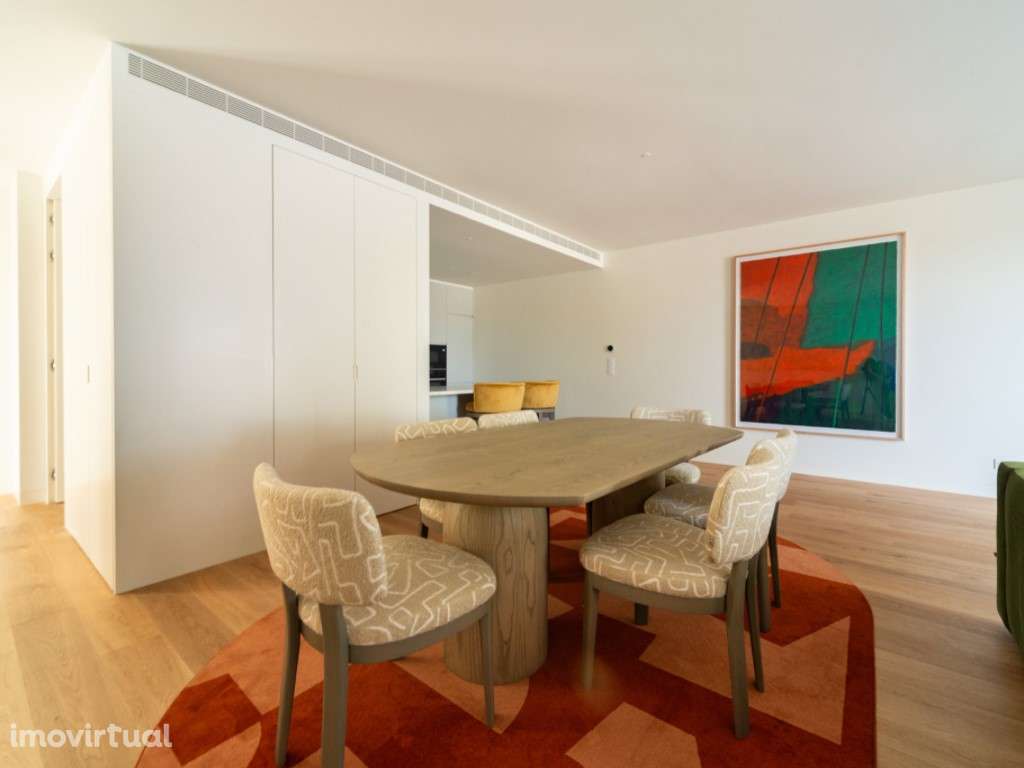 Apartamento T2 duplex mobilado, novo a estrear no Príncipe Real, Ju... - Grande imagem: 3/33