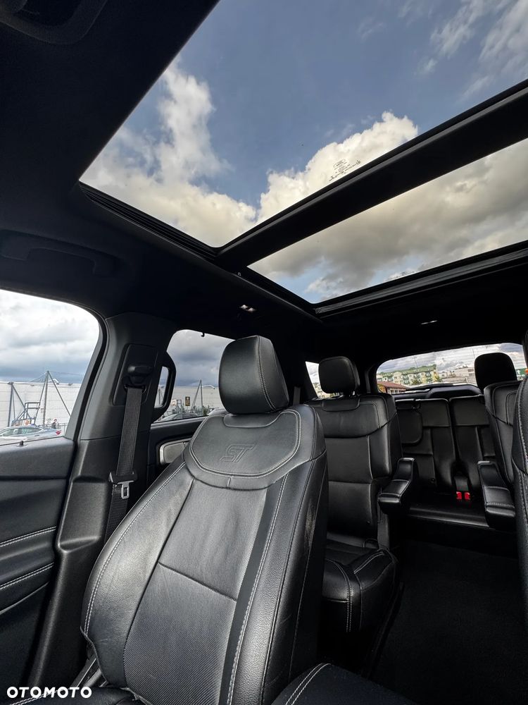 Ford Explorer - 18