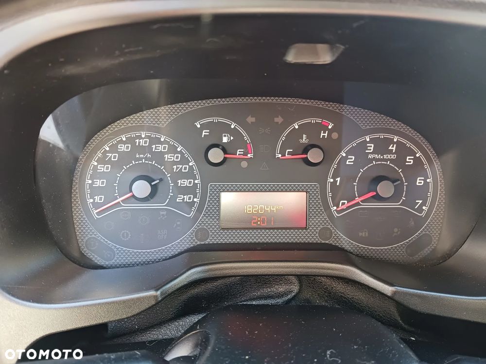 Fiat Fiorino 1.4 Active - 11