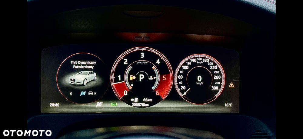 Jaguar XF 2.0 i4D R-Sport - 12