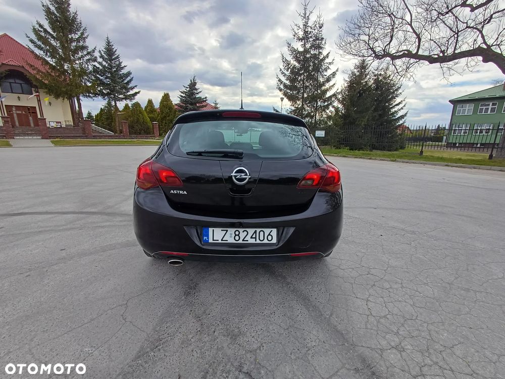 Opel Astra 1.4 Turbo - 14