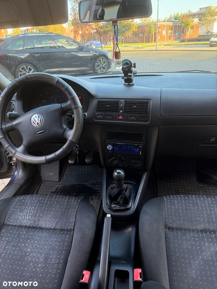 Volkswagen Golf 1.9 TDI Q - 30