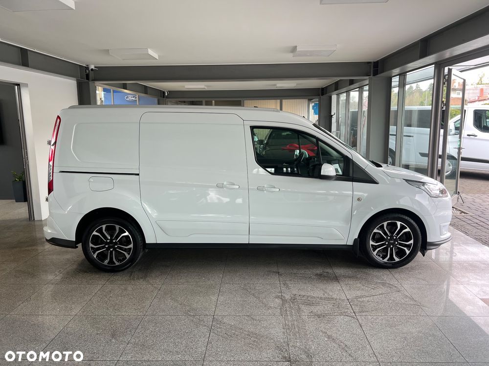 Ford Transit Connect - 17