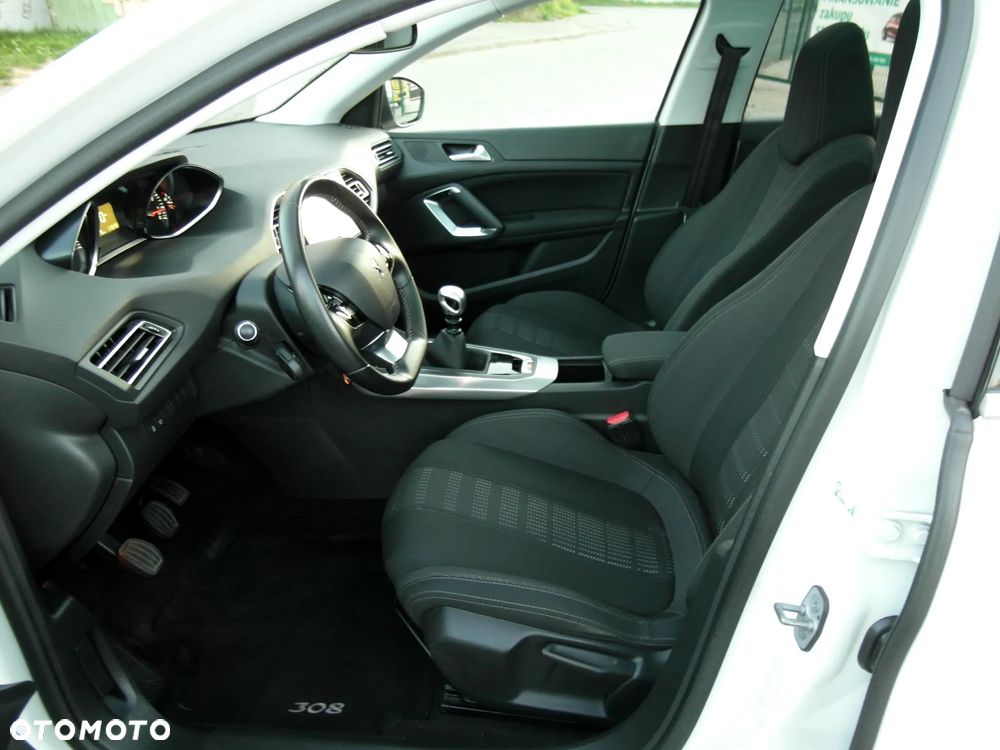 Peugeot 308 PureTech 130 Stop & Start Allure - 34